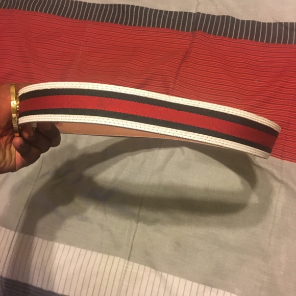 Red White and Green Gucci Belt with Gold Buckle - Picture 4 of 6